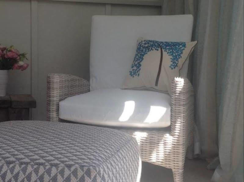 Top Floor Bed And Breakfast Paraparaumu Exterior foto